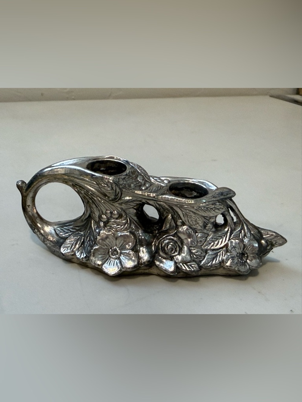 Vintage Metal Flowers Candle Holder  Ornate Floral 3-D Silver Tone‎